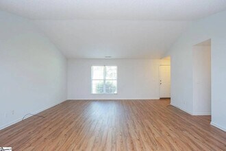 106 Greenapple Way in Simpsonville, SC - Building Photo - Building Photo