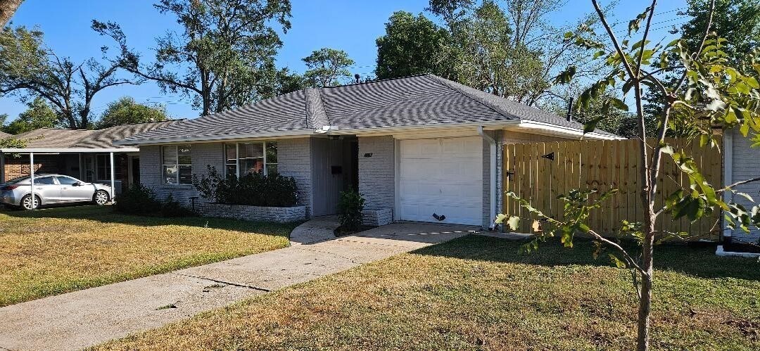 4817 Lido Ln in Houston, TX - Building Photo