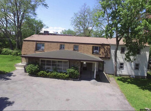 89 S Lake Ave, Unit 1st Floor Unit 3 in Albany, NY - Foto de edificio - Building Photo