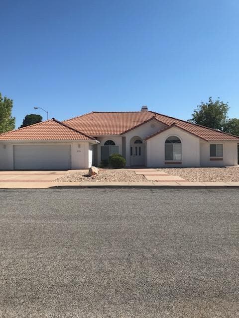 876 Lizzie Ln in Saint George, UT - Building Photo