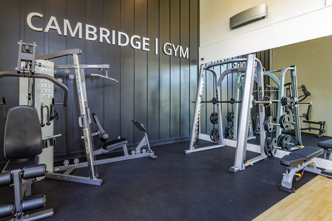 Cambridge House Apartments in Davis, CA - Foto de edificio - Interior Photo