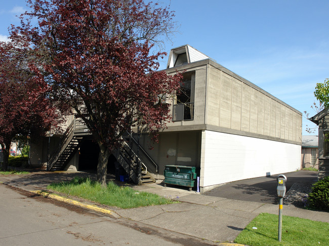 179 E 16th Ave in Eugene, OR - Building Photo - Building Photo