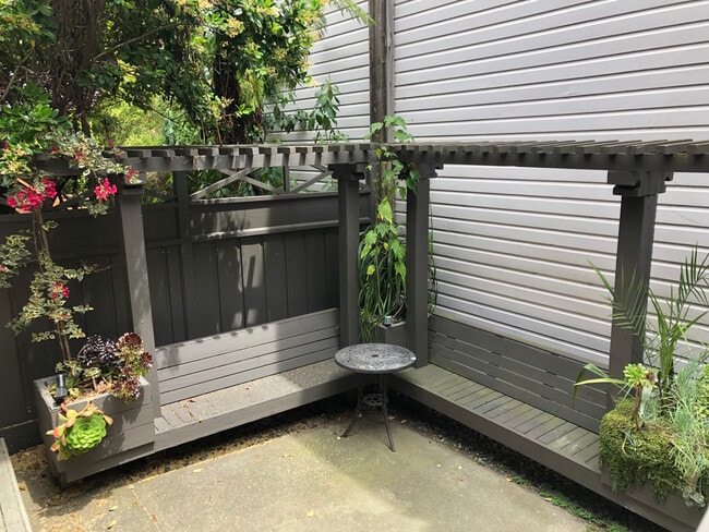 651 14th St, Unit Studio, Unit Studio