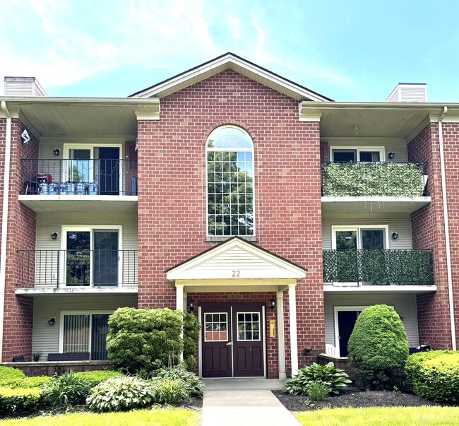 property at 22 Maple Crest Cir