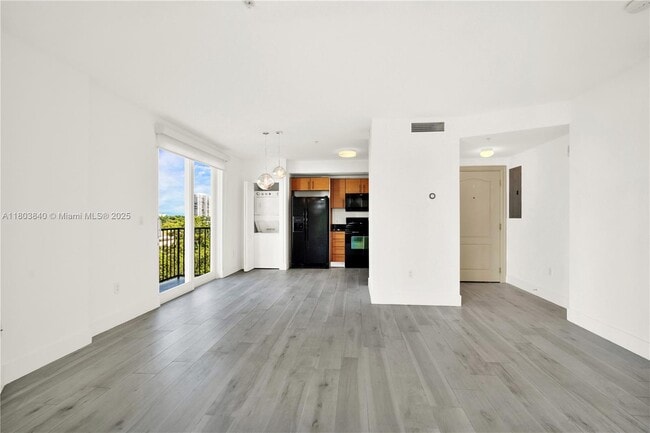 2701 SW 3rd Ave, Unit 403 in Miami, FL - Building Photo - Building Photo