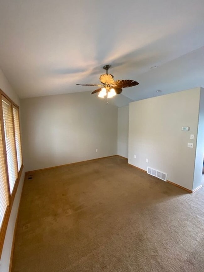 6821 N Cambridge Ln in Spokane, WA - Building Photo - Building Photo