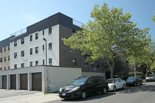 2021 24th St Apartments