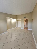 2317 N Congress Ave in Boynton Beach, FL - Building Photo