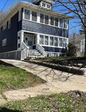 1683 Colonial Dr in Cleveland Heights, OH - Building Photo - Building Photo