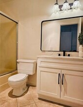 26200 Redlands Blvd, Unit 168 in Redlands, CA - Foto de edificio - Building Photo