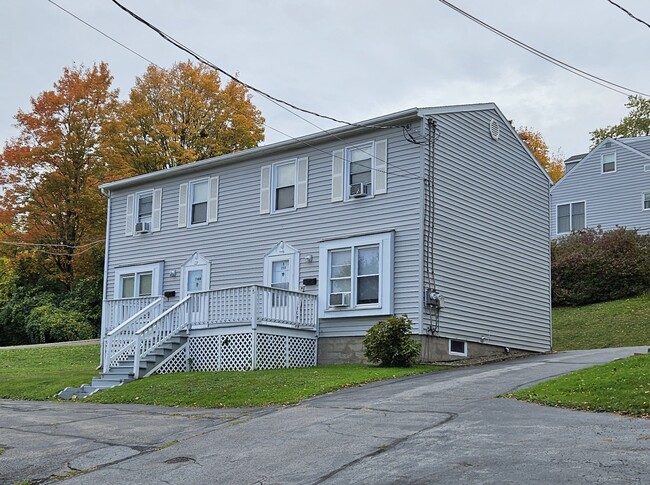 298 Duer St, Unit B
