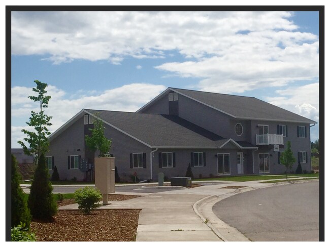 6 Diane Rd in Columbia Falls, MT - Foto de edificio - Building Photo