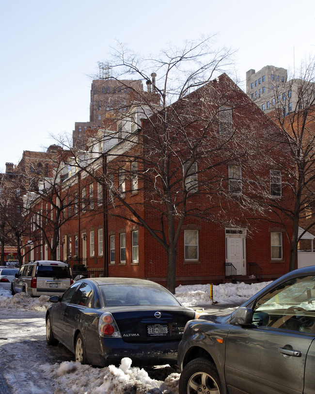 25-33 Harrison St in New York, NY - Foto de edificio - Building Photo