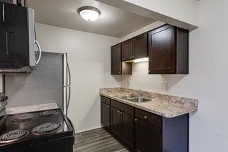 REO Town Apartments in Lansing, MI - Foto de edificio - Interior Photo