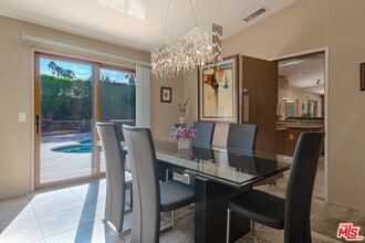 3599 El Gaucho Cir E in Palm Springs, CA - Foto de edificio - Building Photo