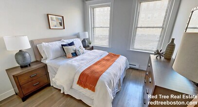 81 Park Dr, Unit 3 in Boston, MA - Building Photo - Building Photo