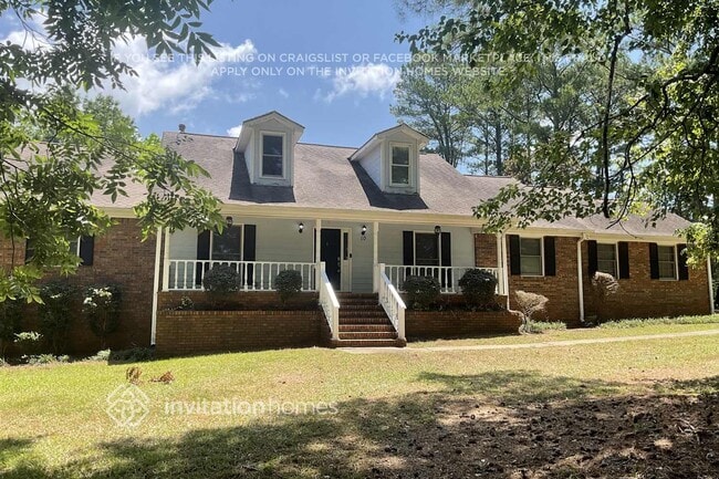 property at 10 Bent Arrow Dr