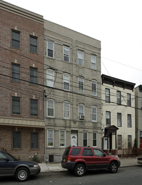 23 Saint Pauls Ave in Jersey City, NJ - Building Photo