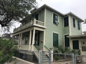1214 21st St in Galveston, TX - Building Photo