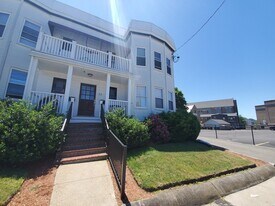 22 Belmont St, Unit 3 in Watertown, MA - Building Photo