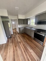 5017 Highland Park Ave in Altoona, PA - Building Photo