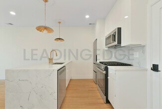 219 Paris St in Boston, MA - Building Photo - Building Photo