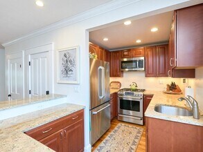 289 Bunker Hill St in Boston, MA - Building Photo - Building Photo