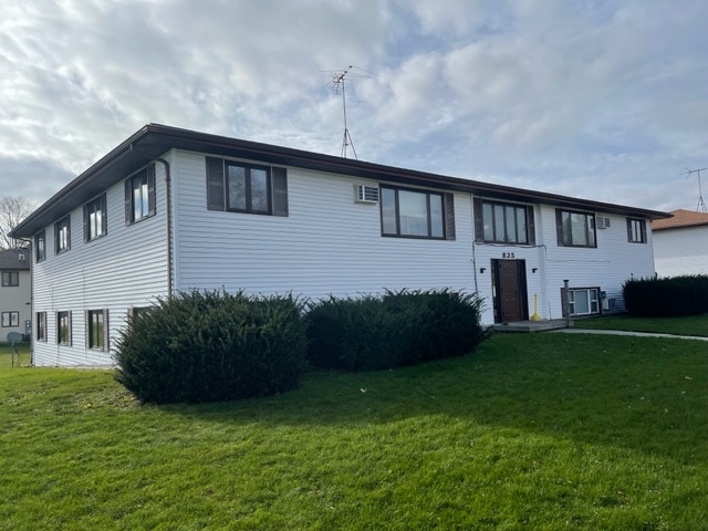 property at 835 Illinois Ave