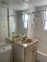 50 Alder St, Unit 48 ALDER ST in Yonkers, NY - Foto de edificio - Building Photo