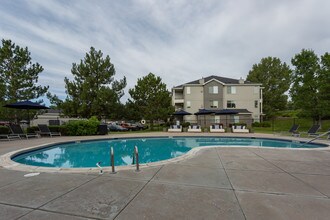 Kallisto at Bear Creek in Lakewood, CO - Building Photo - Building Photo