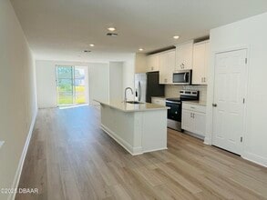 185 Links Ter Blvd in Daytona Beach, FL - Building Photo - Building Photo