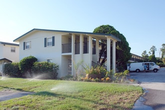 Village Greene in Cocoa, FL - Building Photo - Building Photo