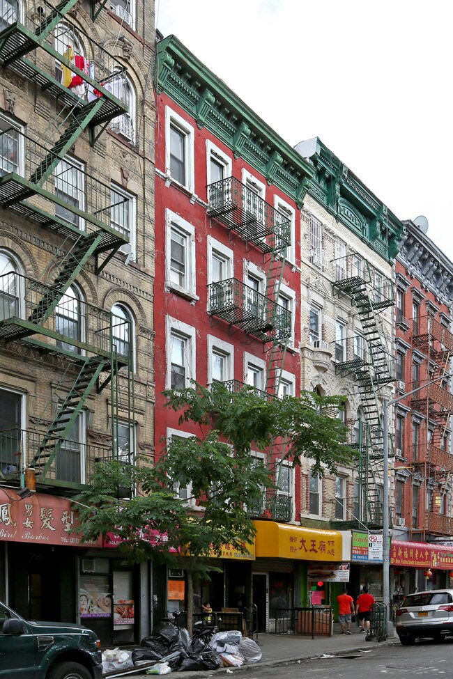 72 Forsyth St in New York, NY - Building Photo - Building Photo