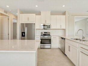 5682 Equator Ct in Nokomis, FL - Building Photo - Building Photo