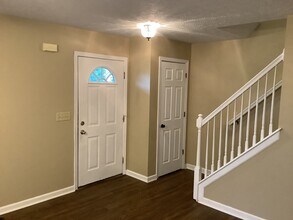 6493 Lorinda Dr in Fairfield, OH - Building Photo - Building Photo