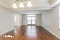 592 Hannah Pl photo'