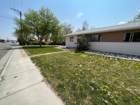 203 E Pershing Ave in Riverton, WY - Building Photo - Building Photo