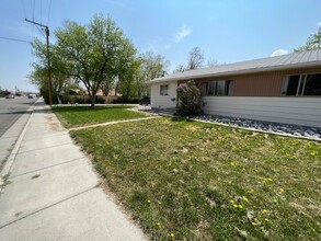 203 E Pershing Ave-Unit -205 in Riverton, WY - Building Photo - Building Photo