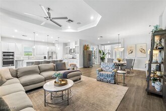 15345 Aprile St in Naples, FL - Building Photo - Building Photo
