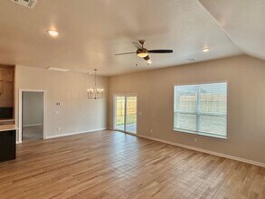 04200 Y in Edmond, OK - Building Photo - Building Photo