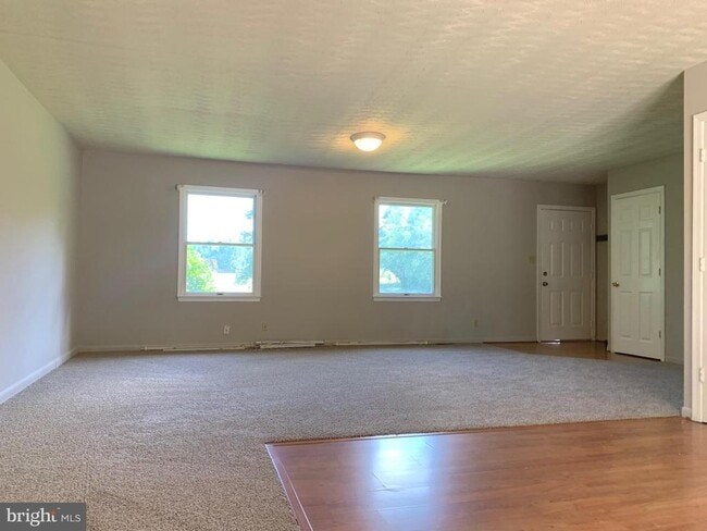 10413 Elys Frd Rd in Fredericksburg, VA - Building Photo - Building Photo