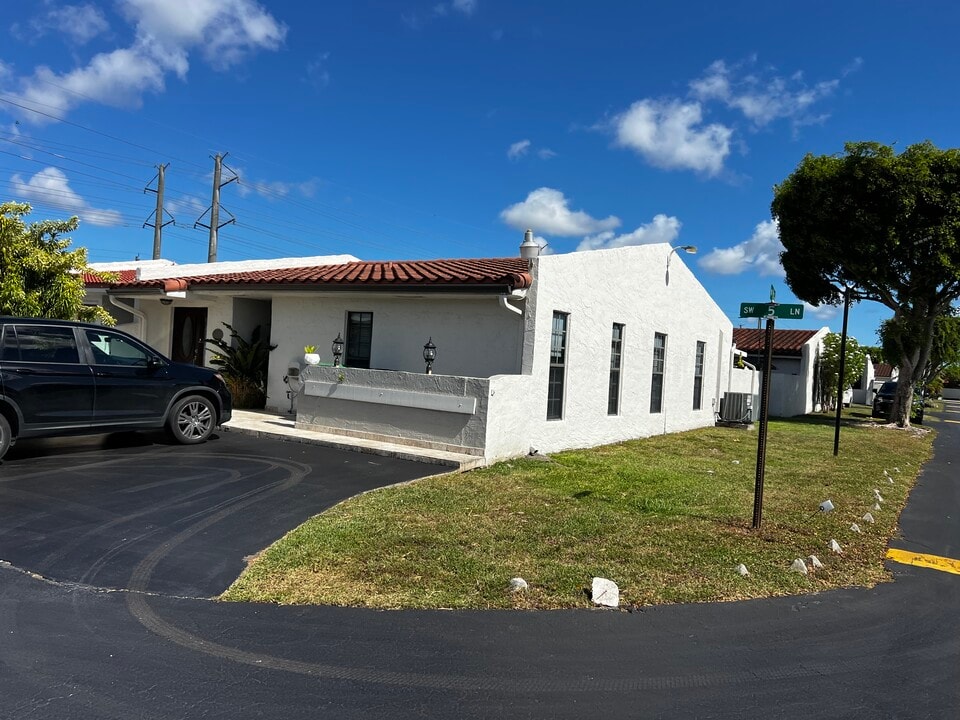 9466 SW 5th Ln in Miami, FL - Building Photo