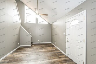 2796 Dawnview Dr in Florissant, MO - Building Photo - Building Photo