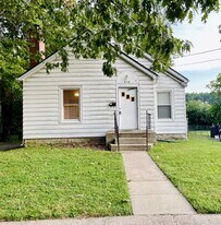214 Westwood Ct in Lexington, KY - Building Photo