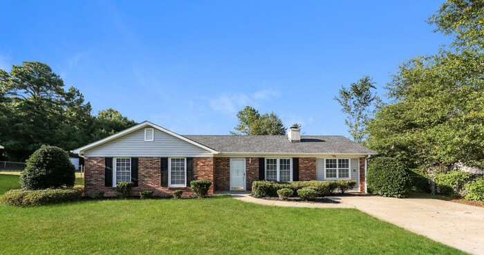 111 Palamon St in Piedmont, SC - Foto de edificio