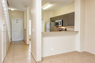705 SW 122nd Ave in Pembroke Pines, FL - Building Photo - Building Photo