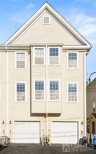 24 Roosevelt Ave in Carteret, NJ - Building Photo - Building Photo