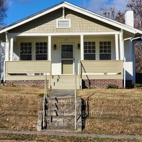 811 Hill St in Bristol, TN - Building Photo