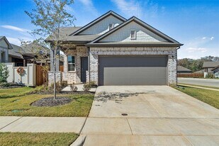 1000 Mason St in Aubrey, TX - Building Photo