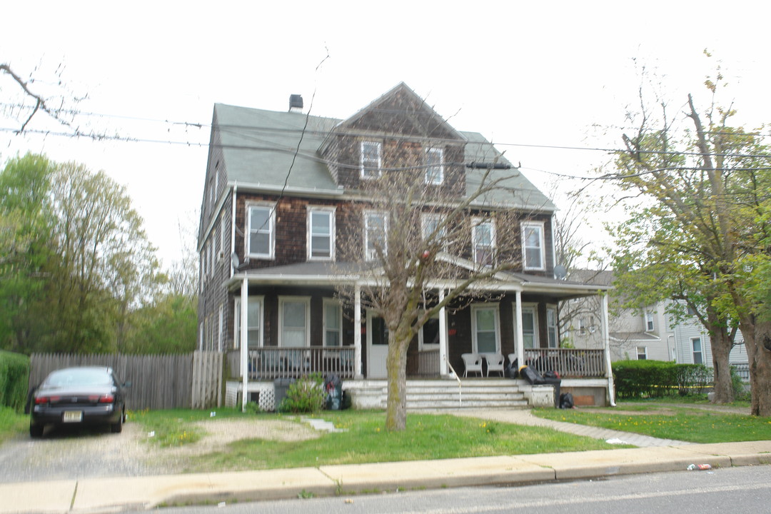 527-529 Sairs Ave in Long Branch, NJ - Building Photo